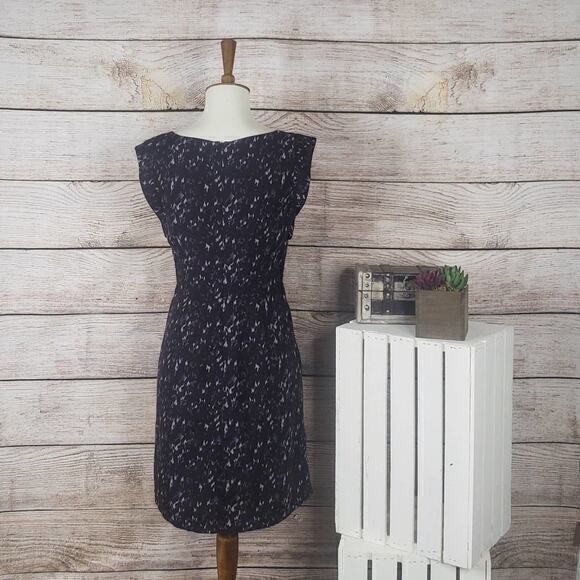 Ann Taylor LOFT Abstract Sheath Dress Size 0 - Picture 4 of 4